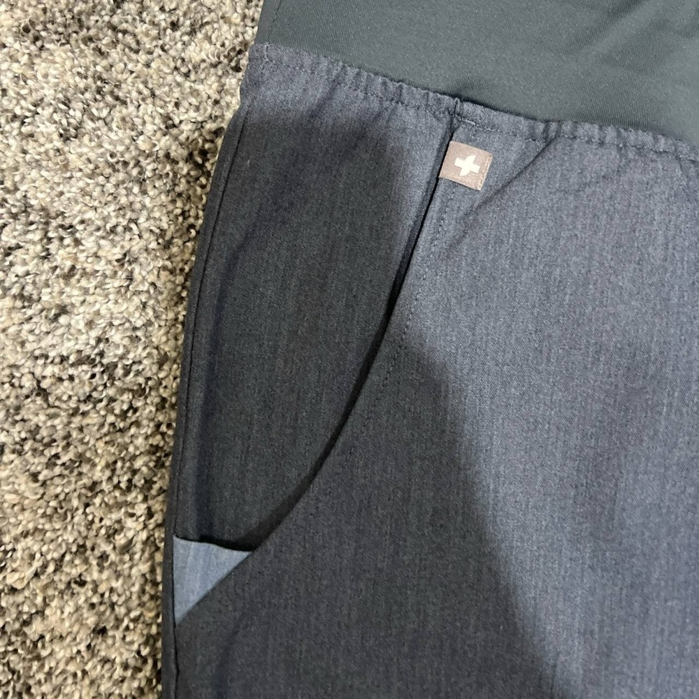 FIGS Zamora Jogger Scrub Pants Women's Heather Denim NWT 3XLP - Picture 4 of 7